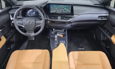 Lexus UX