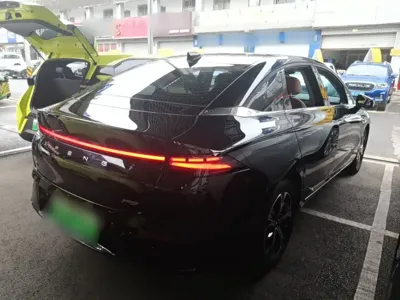 Xpeng P5
