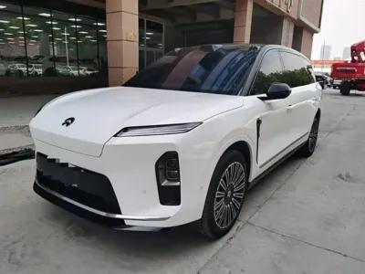 Nio ES8