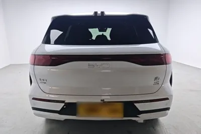 BYD Tang L