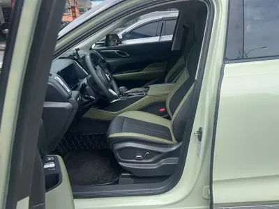 Hongqi Hongqi HS3