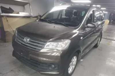 Dongfeng Fengon 330