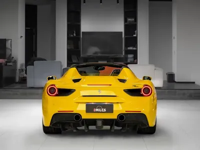 Ferrari 488
