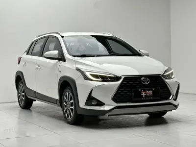 Toyota Yaris L