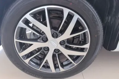 Geely Auto Emgrand
