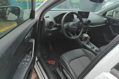 Audi Q2L e-tron