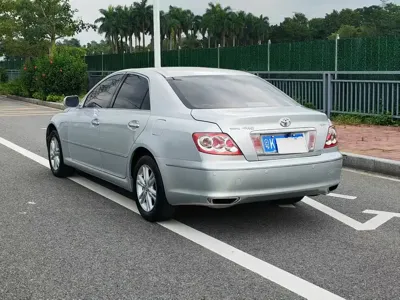 Toyota Reiz