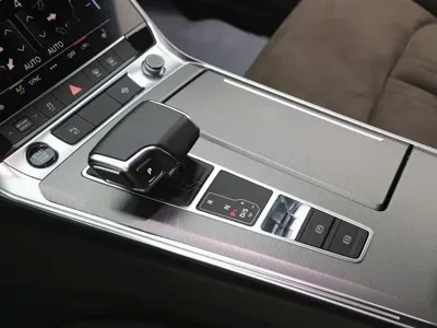 Audi A7L