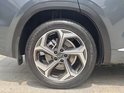 Geely Xingyue L