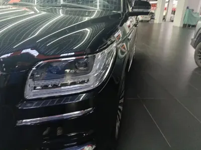 Lincoln Navigator