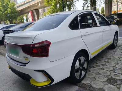 Dongfeng Aeolus E70