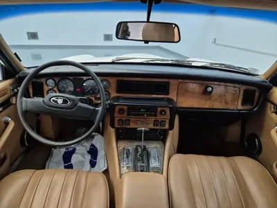 Jaguar XJ