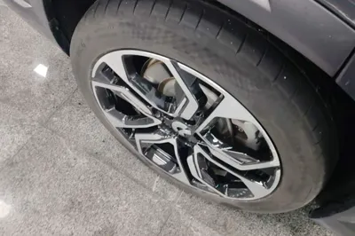 Nio ES8