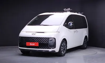 Hyundai Staria