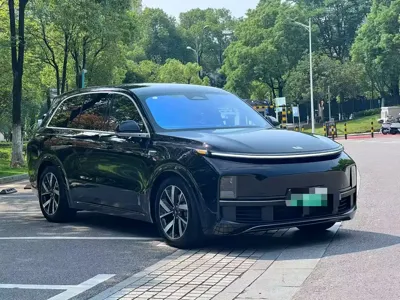 Li Auto Li L8