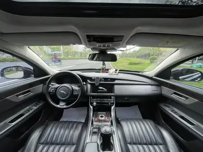 Jaguar XFL