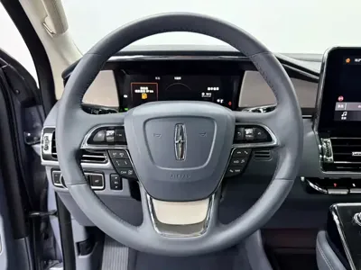 Lincoln Navigator