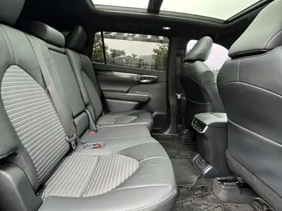 Toyota Crown Kluger