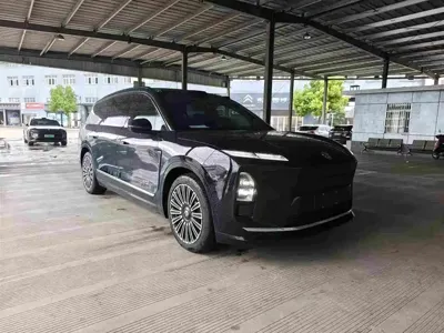 Nio ES8