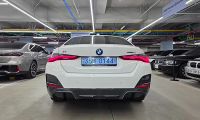 BMW i4