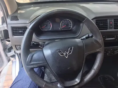 Wuling Rongguang S