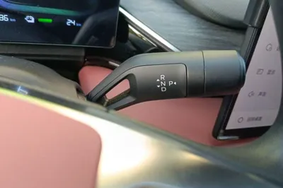 Geely Galaxy L6