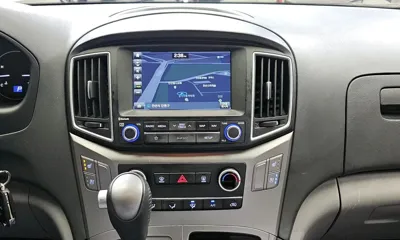 Hyundai Starex