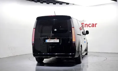 Hyundai Staria