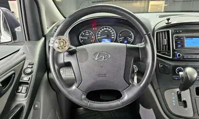 Hyundai Starex