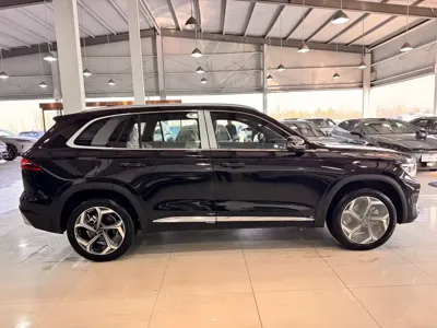 Geely Xingyue L