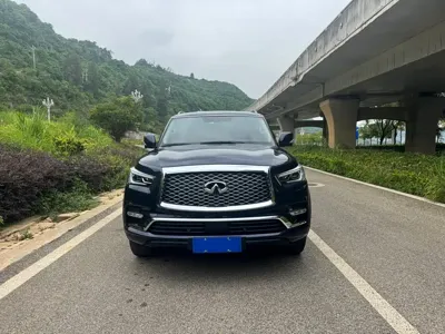 Infiniti QX80