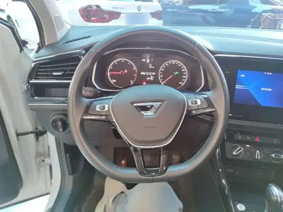 Jetta VS5