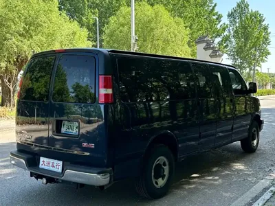 GMC Savana