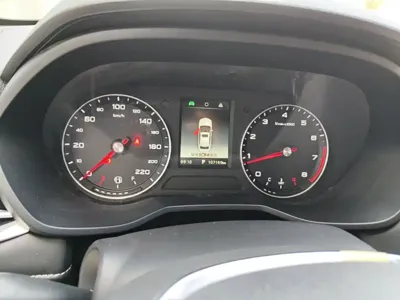 Roewe i5