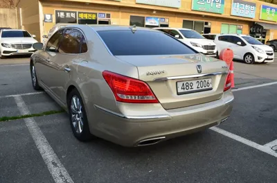 Hyundai Equus