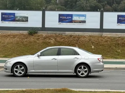Toyota Reiz