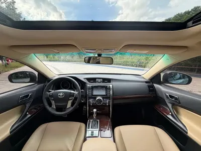 Toyota Reiz