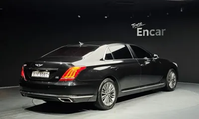 Genesis EQ900
