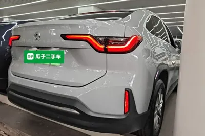 Nio EC6