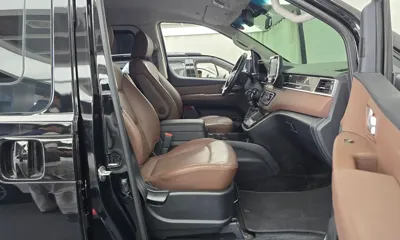Hyundai Starex