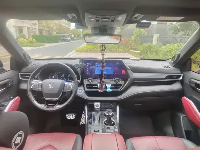 Toyota Crown Kluger