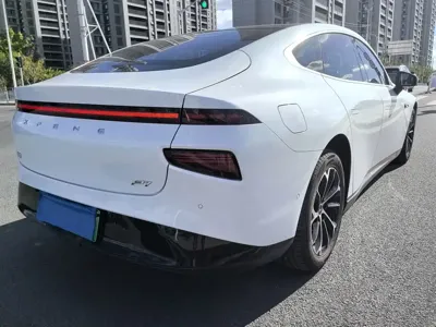 Xpeng P7