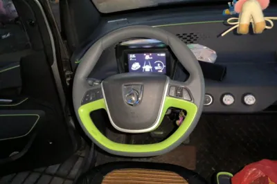 Baojun E100