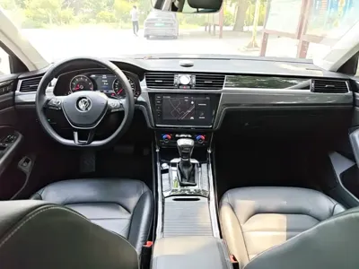 Volkswagen Phideon