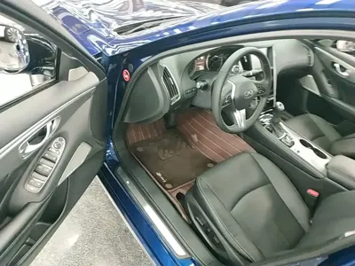 Infiniti Q50L