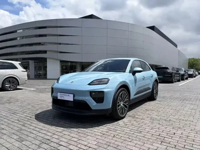 Porsche Macan EV