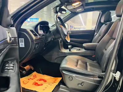 Jeep Grand Cherokee (Import)