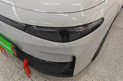 Leapmotor C10