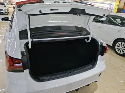 Roewe i5