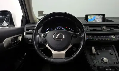 Lexus CT200h